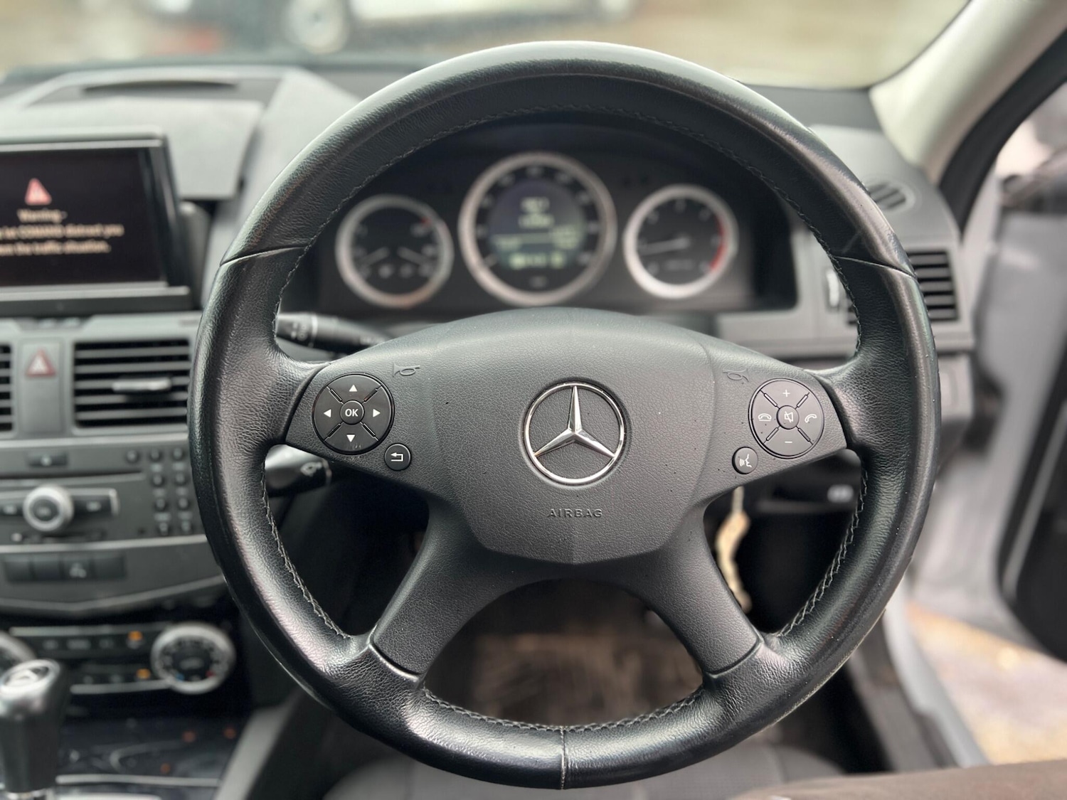 Used Mercedes-Benz C Class 2011 for sale - 77625419: Photo 27