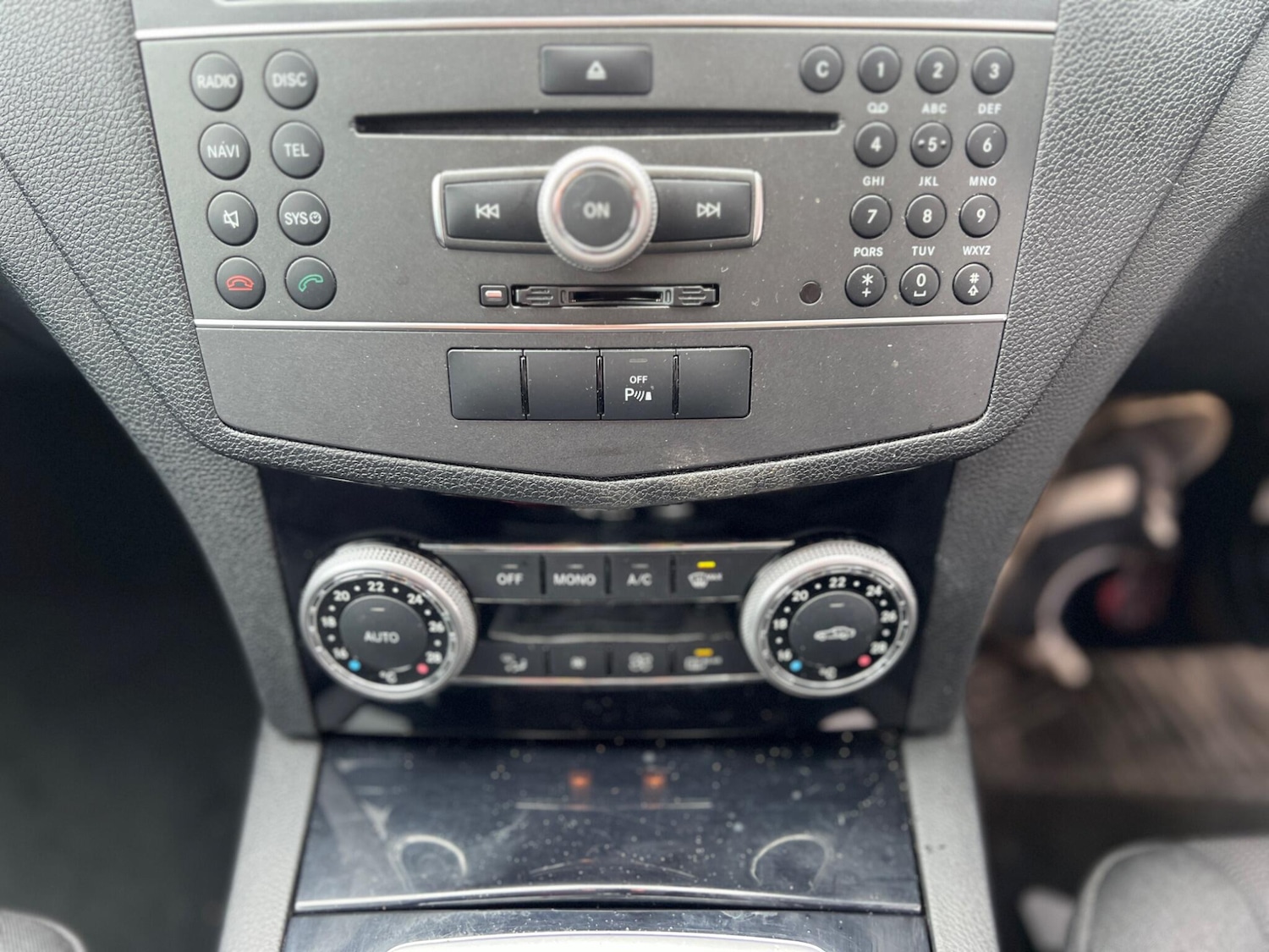 Used Mercedes-Benz C Class 2011 for sale - 77625419: Photo 29