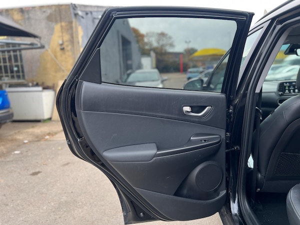 Used Hyundai KONA 2019 for sale - 76314711: Photo 18