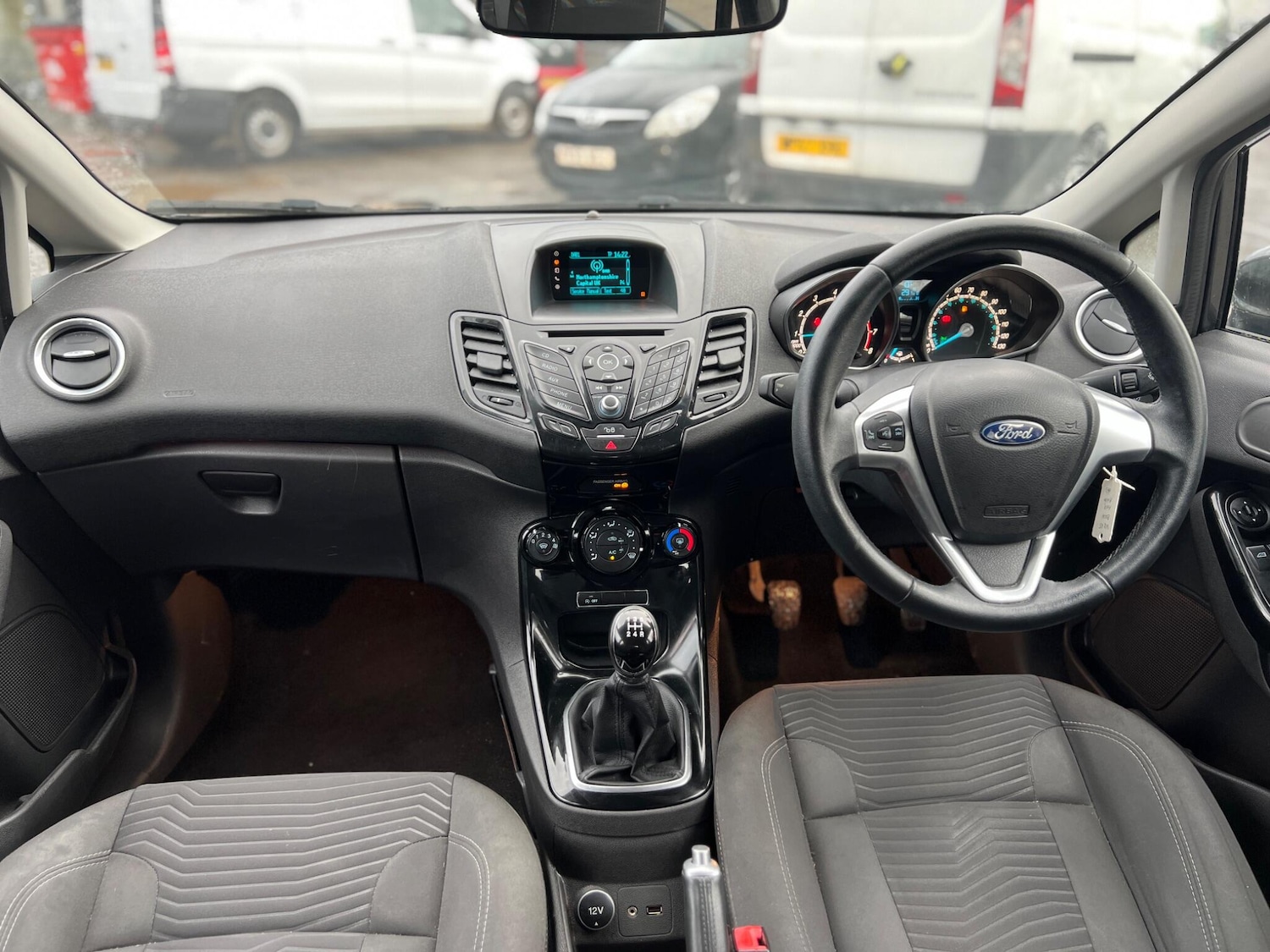 Used Ford Fiesta 2015 for sale - 77625278: Photo 28