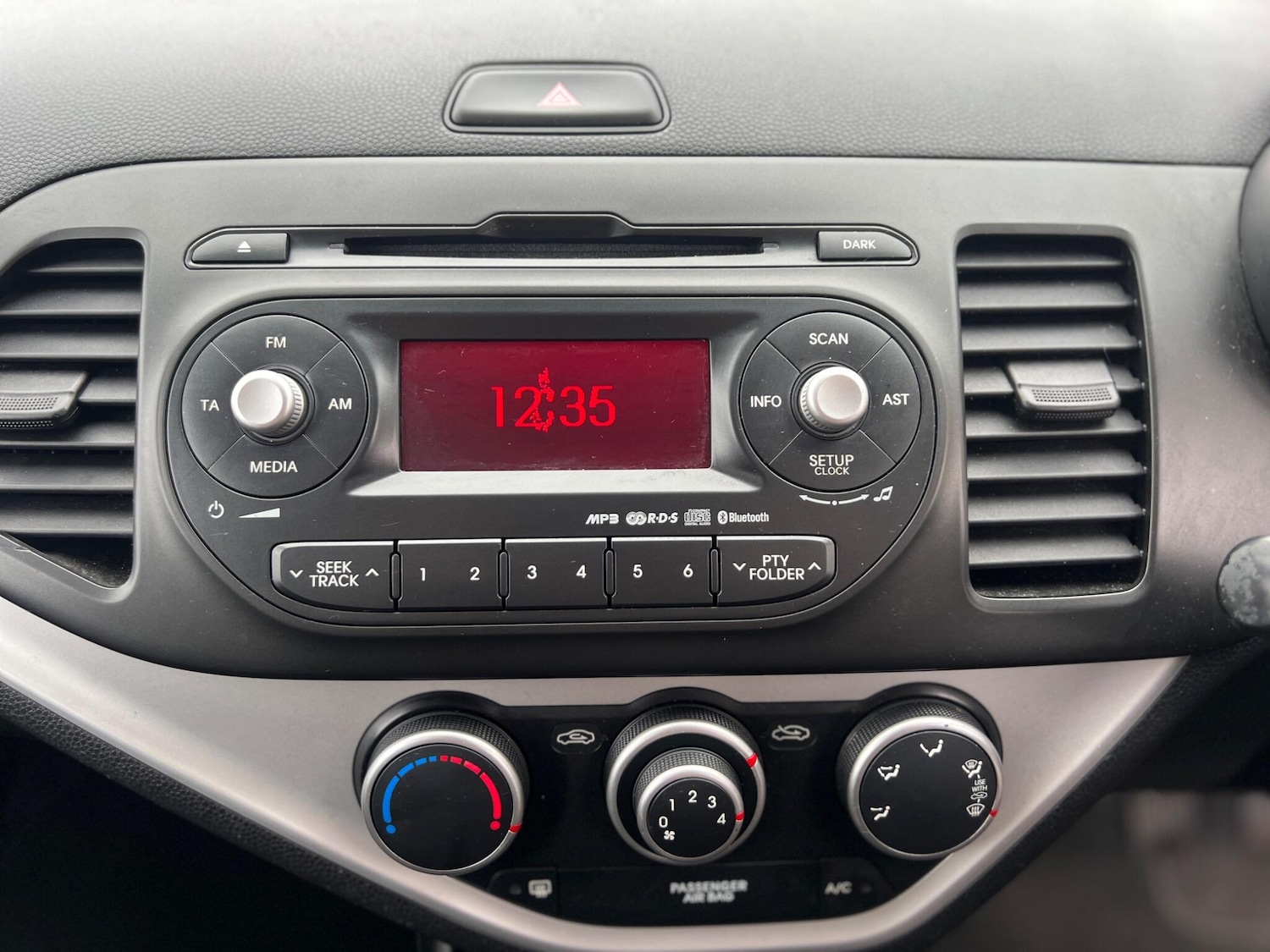 Used Kia Picanto 2011 for sale - 77626106: Photo 28