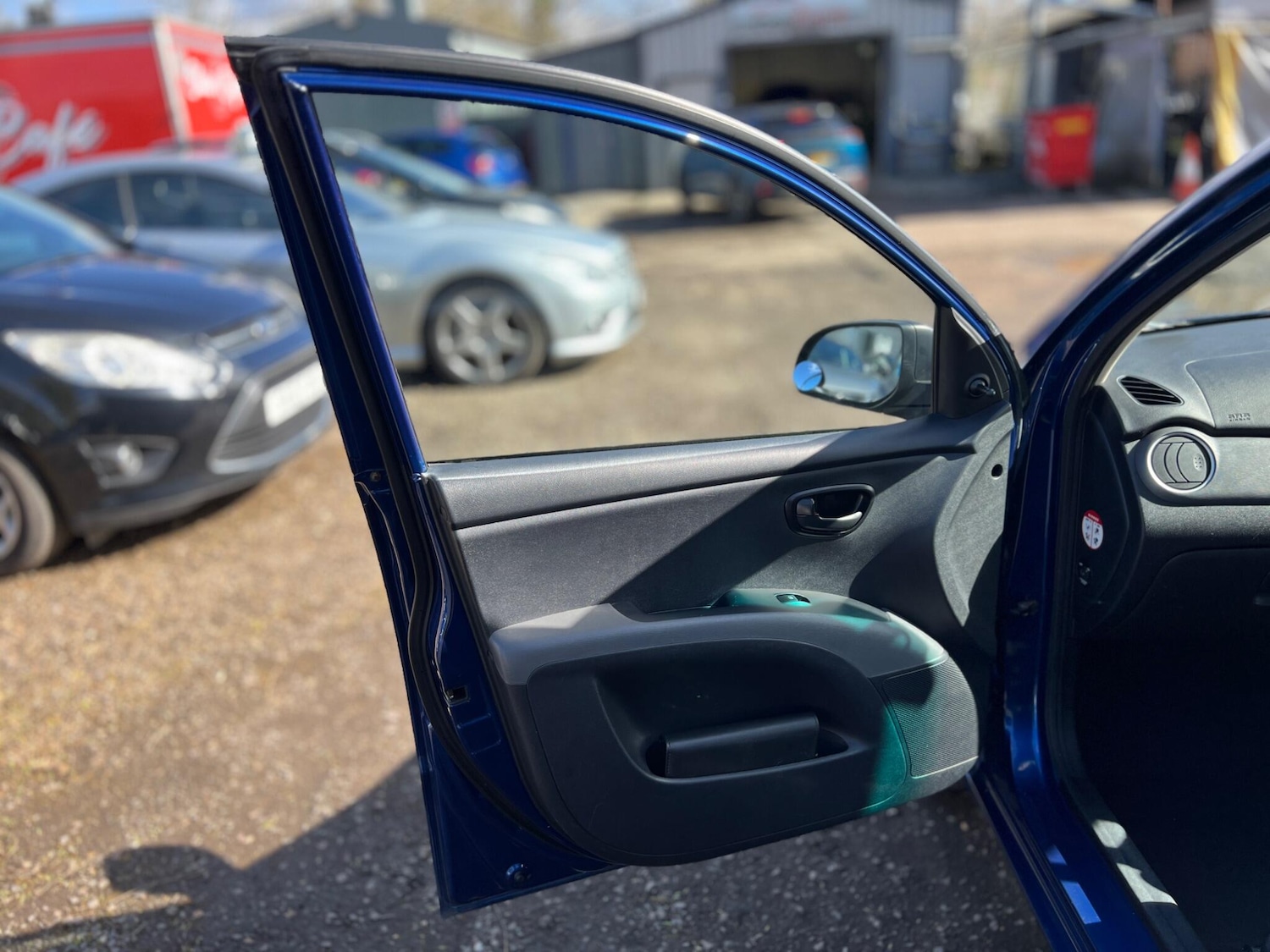 Used Hyundai i10 2012 for sale - 77892350: Photo 16