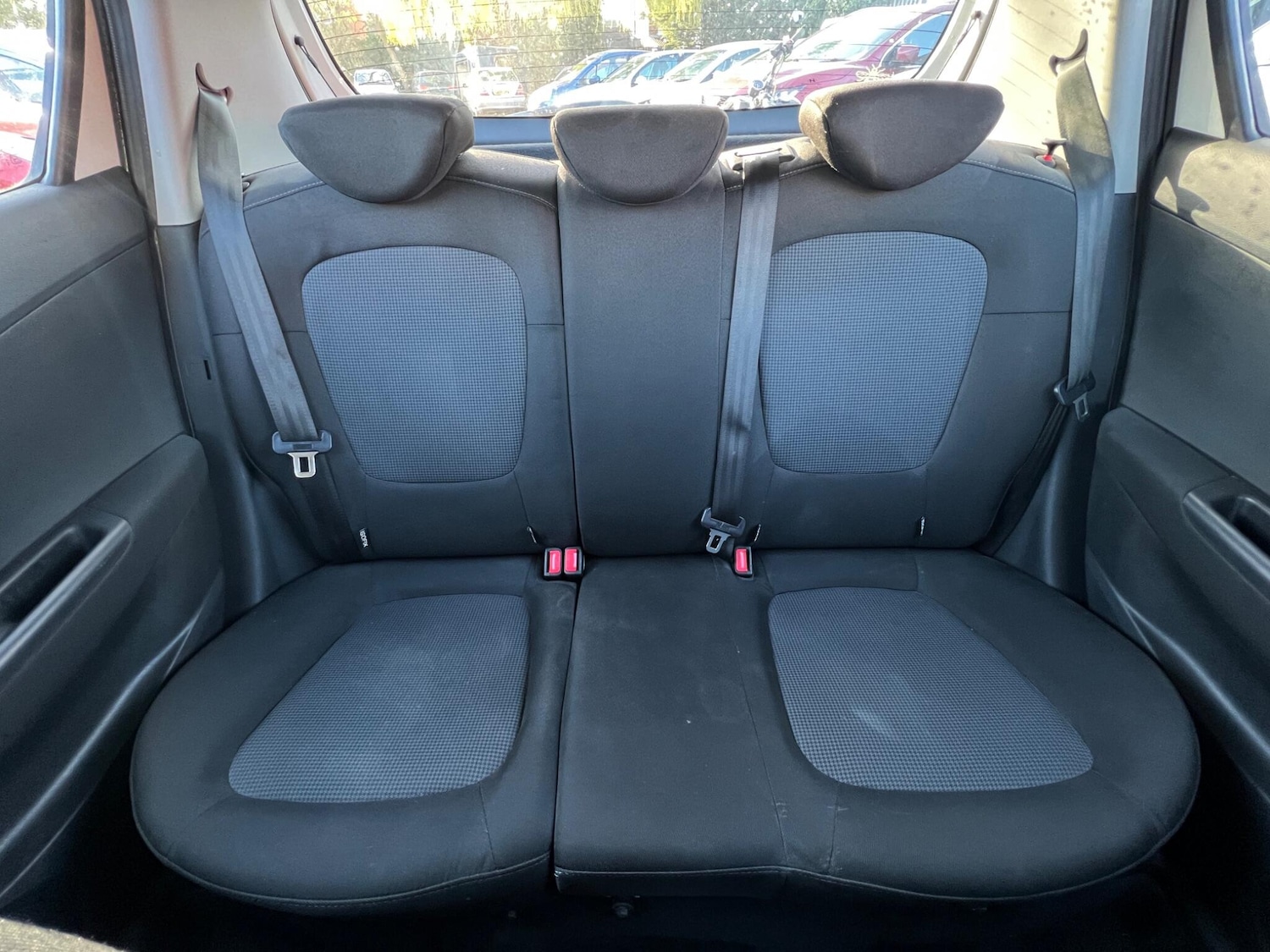 Used Hyundai i20 2013 for sale - 77892123: Photo 12