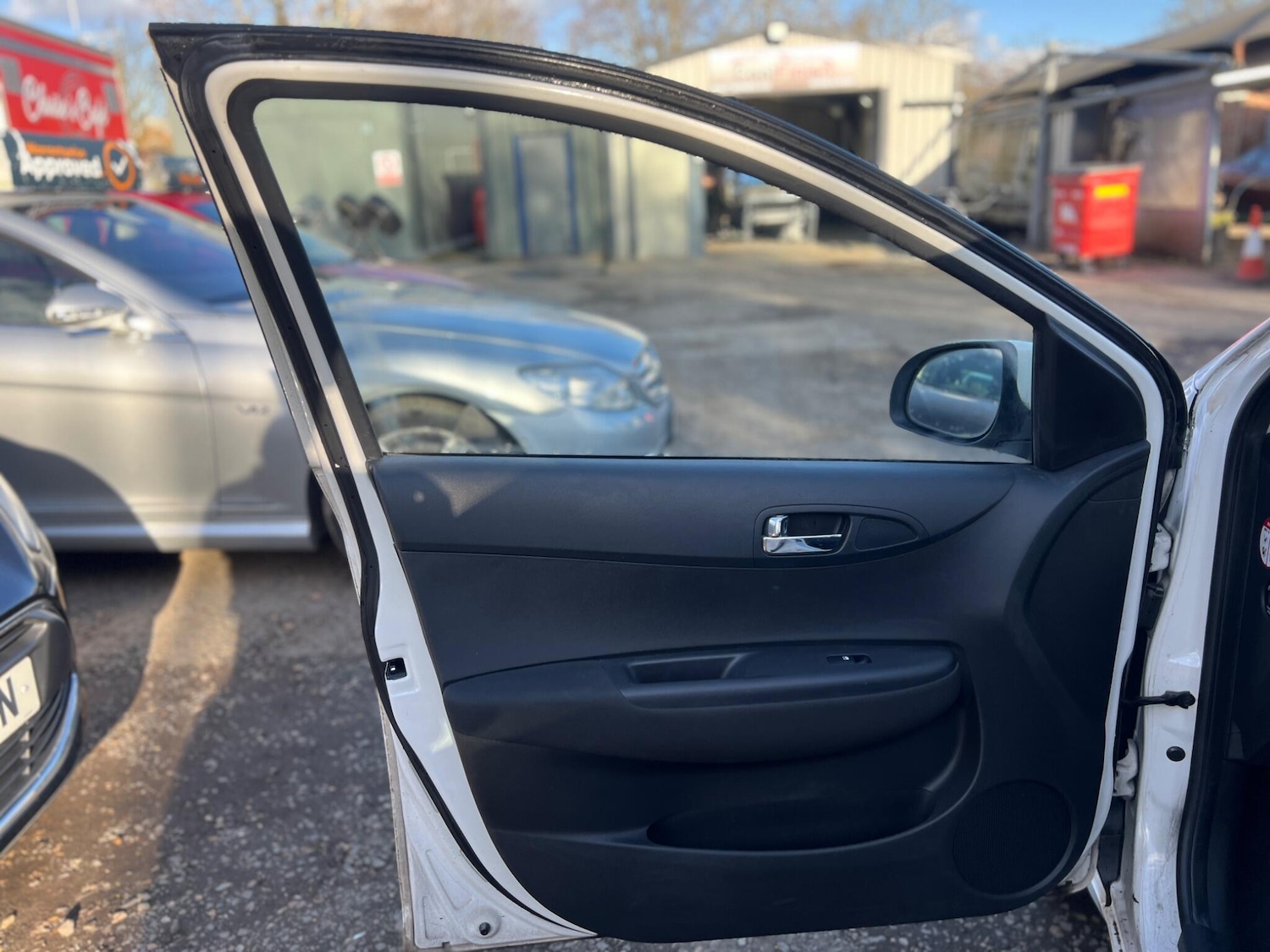 Used Hyundai i20 2013 for sale - 77892123: Photo 13