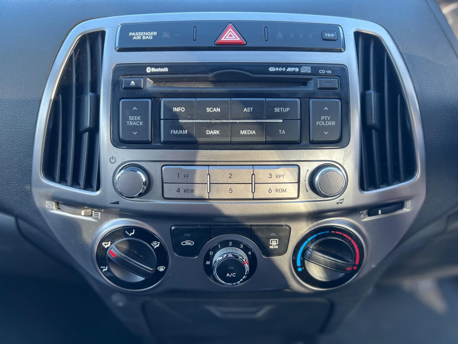 Used Hyundai i20 2013 for sale - 77892123: Photo 15