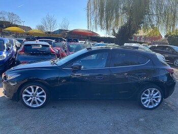 Used Mazda Mazda3 2015 for sale - 77957483: Photo