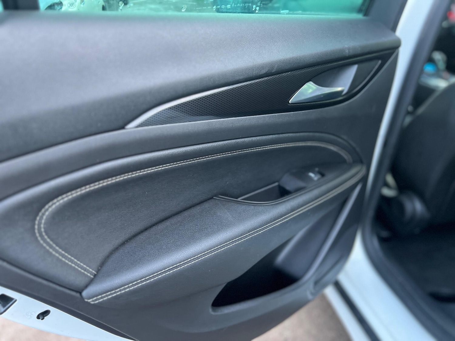 Used Vauxhall Insignia 2017 for sale - 77524928: Photo 20