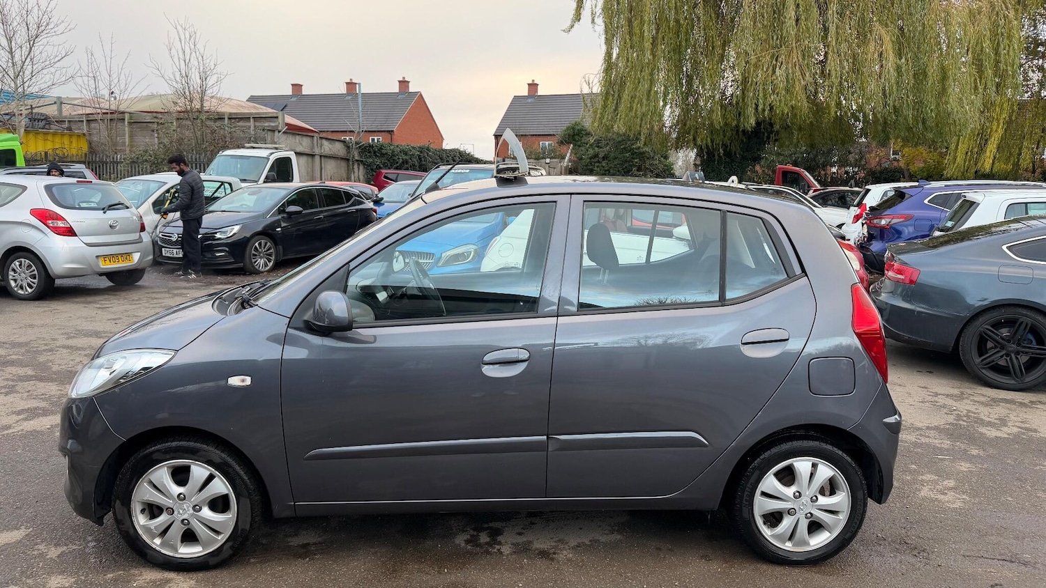 Used Hyundai i10 2014 for sale - 76743318: Photo 13