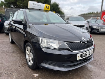 Used Skoda Fabia 2016 for sale - 77484413: Photo