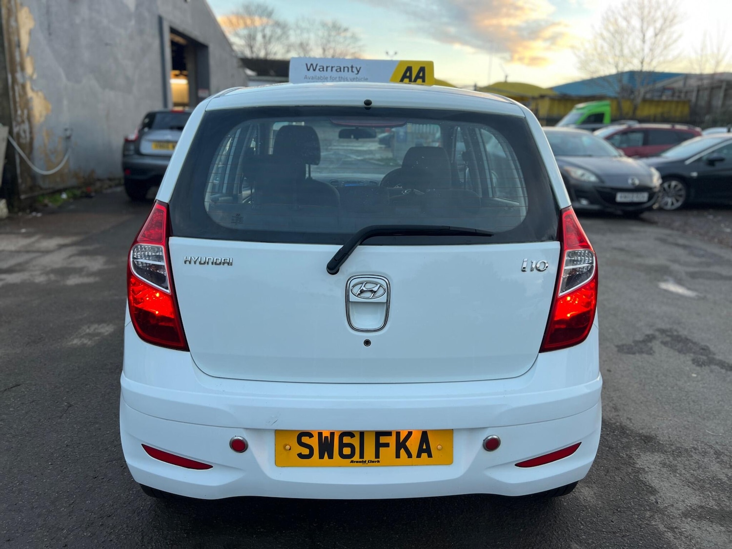 Used Hyundai i10 2011 for sale - 76727139: Photo 11