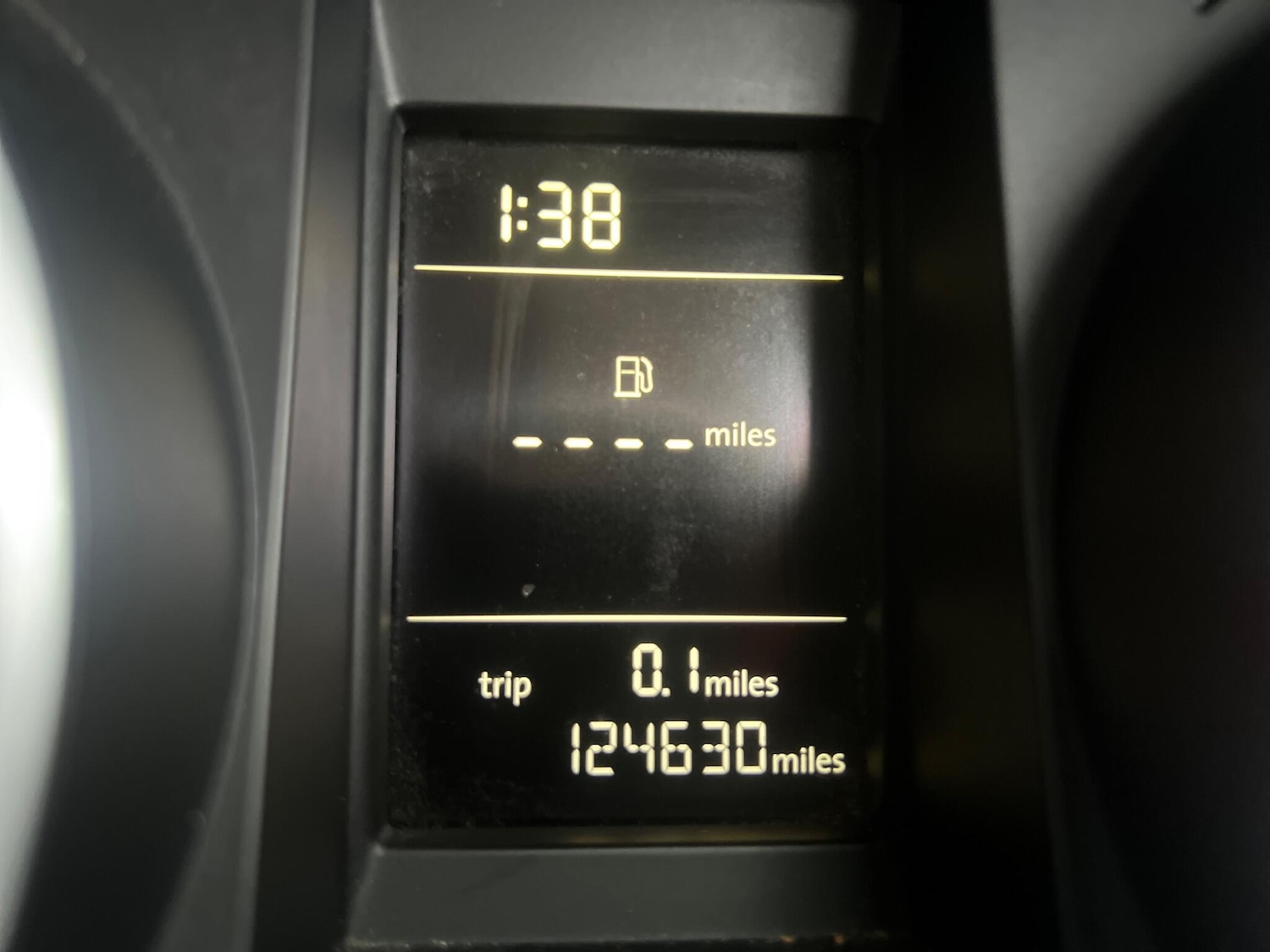Used Volkswagen Golf 2010 for sale - 76152891: Photo 24