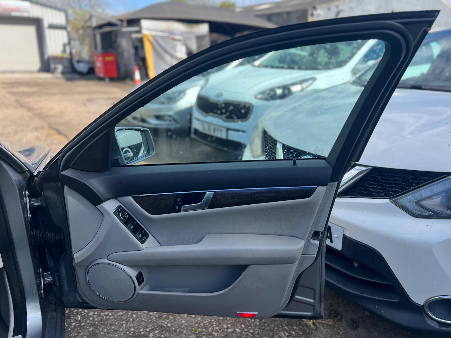 Used Mercedes-Benz C Class for sale - 78215105: Photo 9