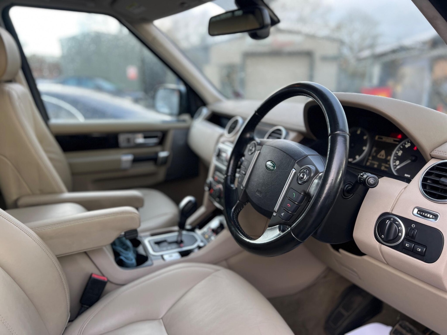 Used Land Rover Discovery 4 2011 for sale - 77574747: Photo 25