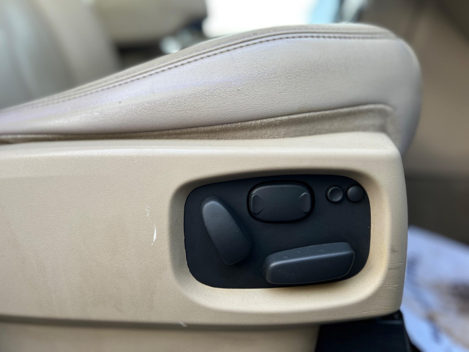 Used Land Rover Discovery 4 2011 for sale - 77574747: Photo 26