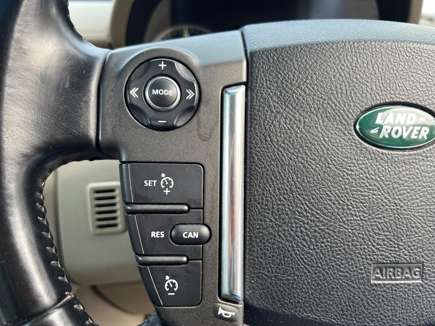 Used Land Rover Discovery 4 2011 for sale - 77574747: Photo 40