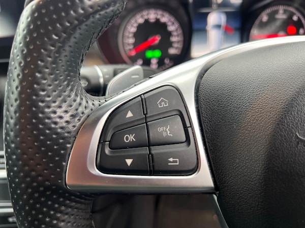 Used Mercedes-Benz GLC 2017 for sale - 76314907: Photo 30
