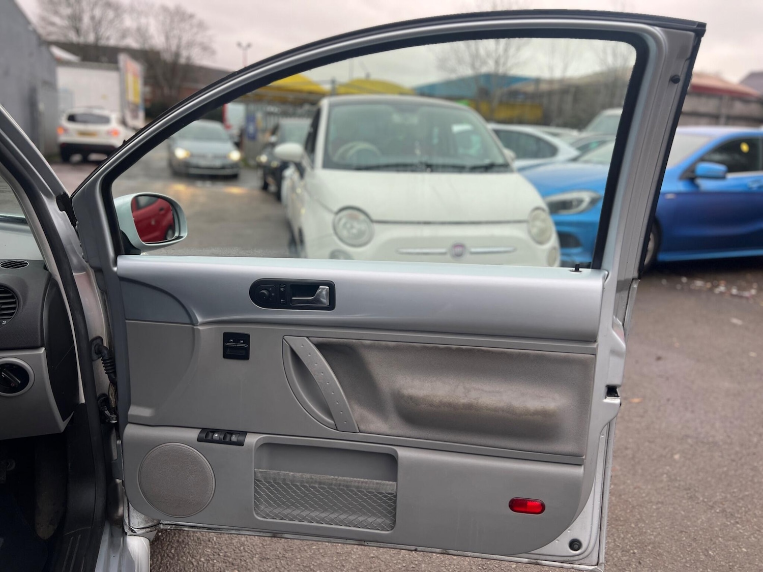 Used Volkswagen Beetle 2005 for sale - 76735468: Photo 17