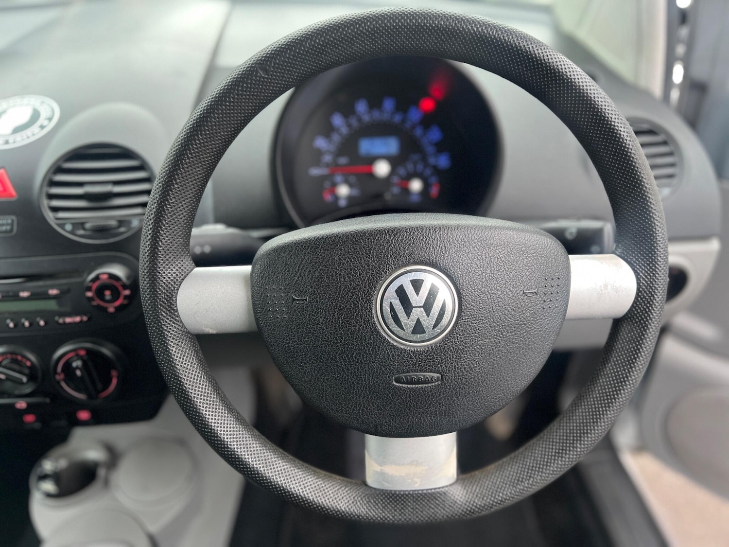 Used Volkswagen Beetle 2005 for sale - 76735468: Photo 26