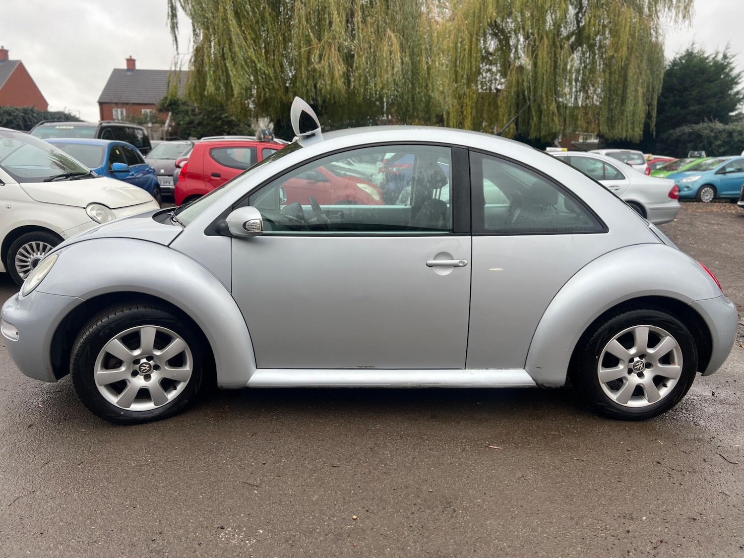 Used Volkswagen Beetle 2005 for sale - 76735468: Photo 9