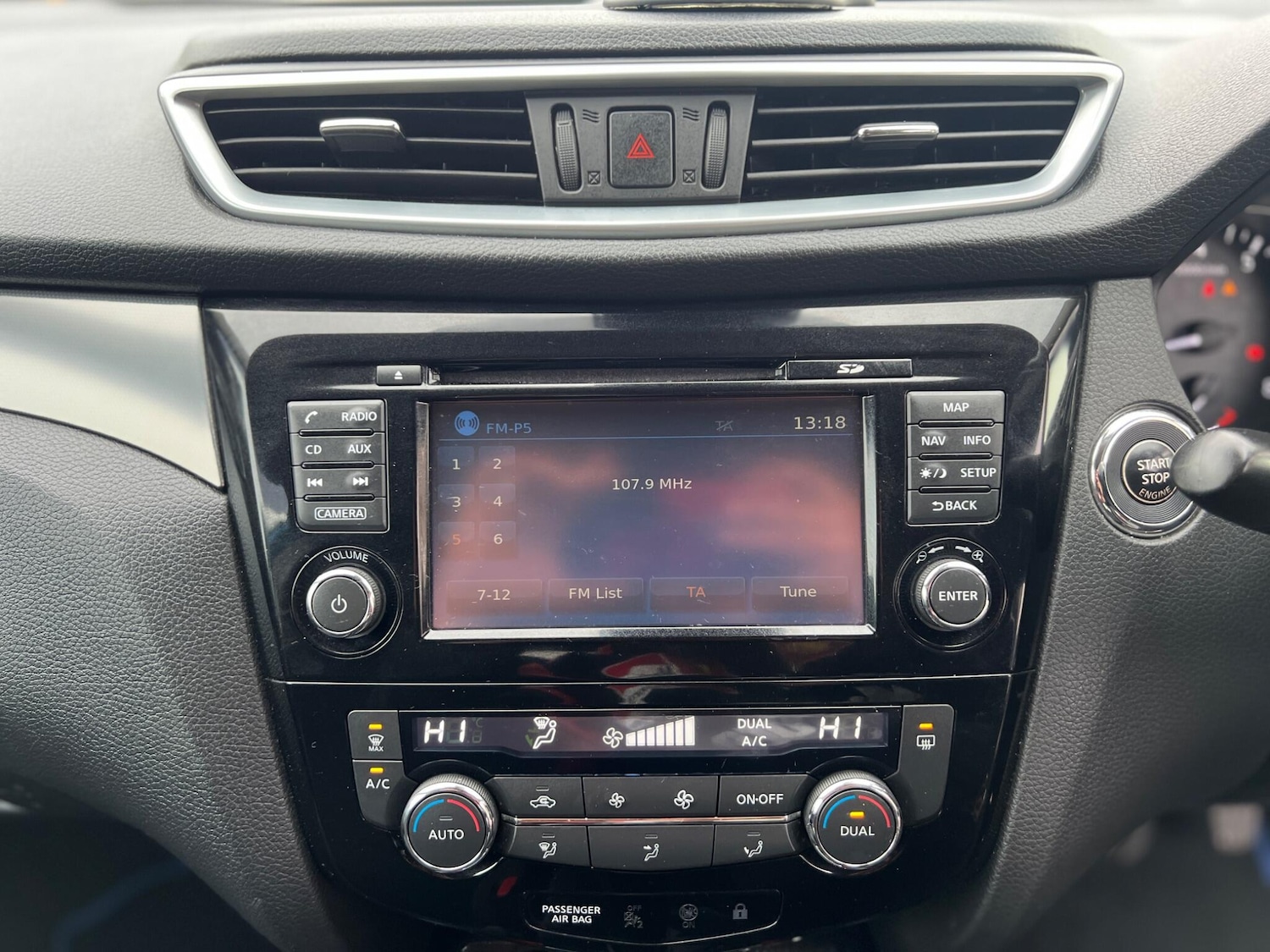 Used Nissan Qashqai 2017 for sale - 77376128: Photo 25