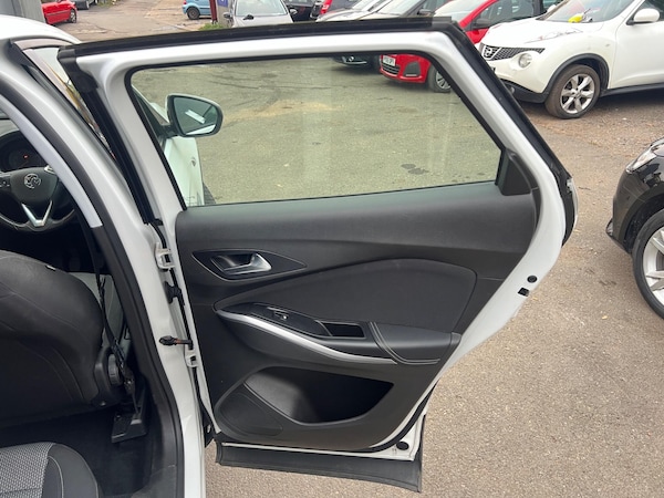 Used Vauxhall Grandland X 2019 for sale - 76239843: Photo 10