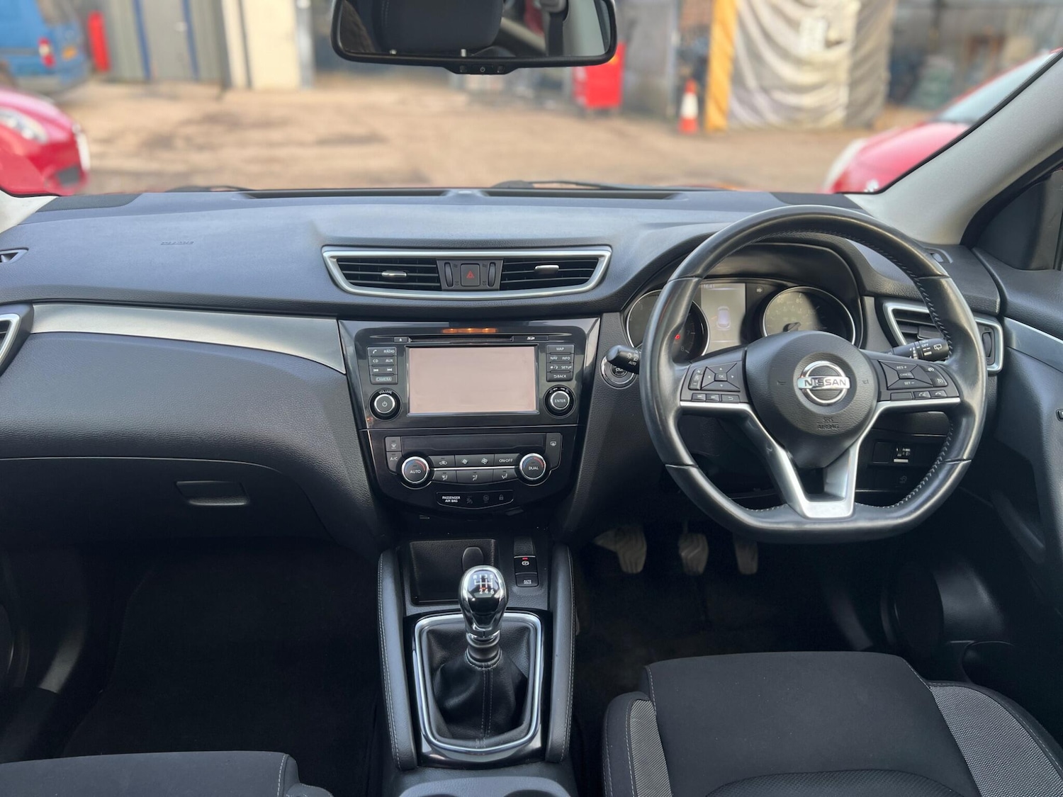 Used Nissan Qashqai 2017 for sale - 77768582: Photo 12