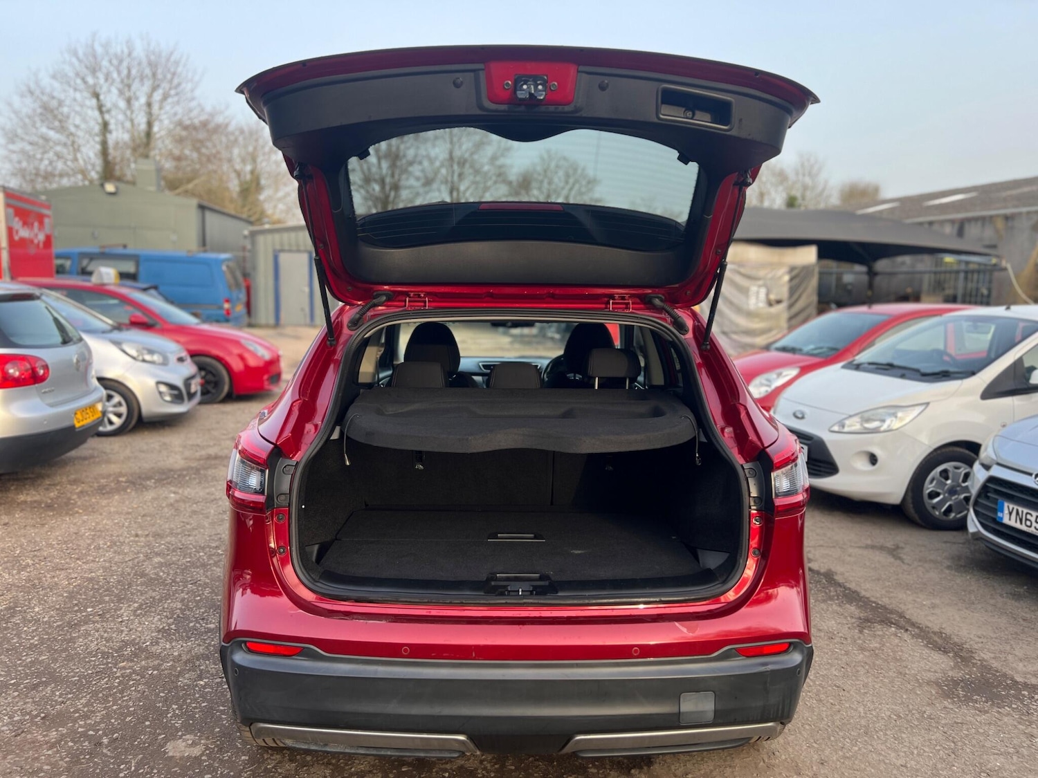 Used Nissan Qashqai 2017 for sale - 77768582: Photo 9