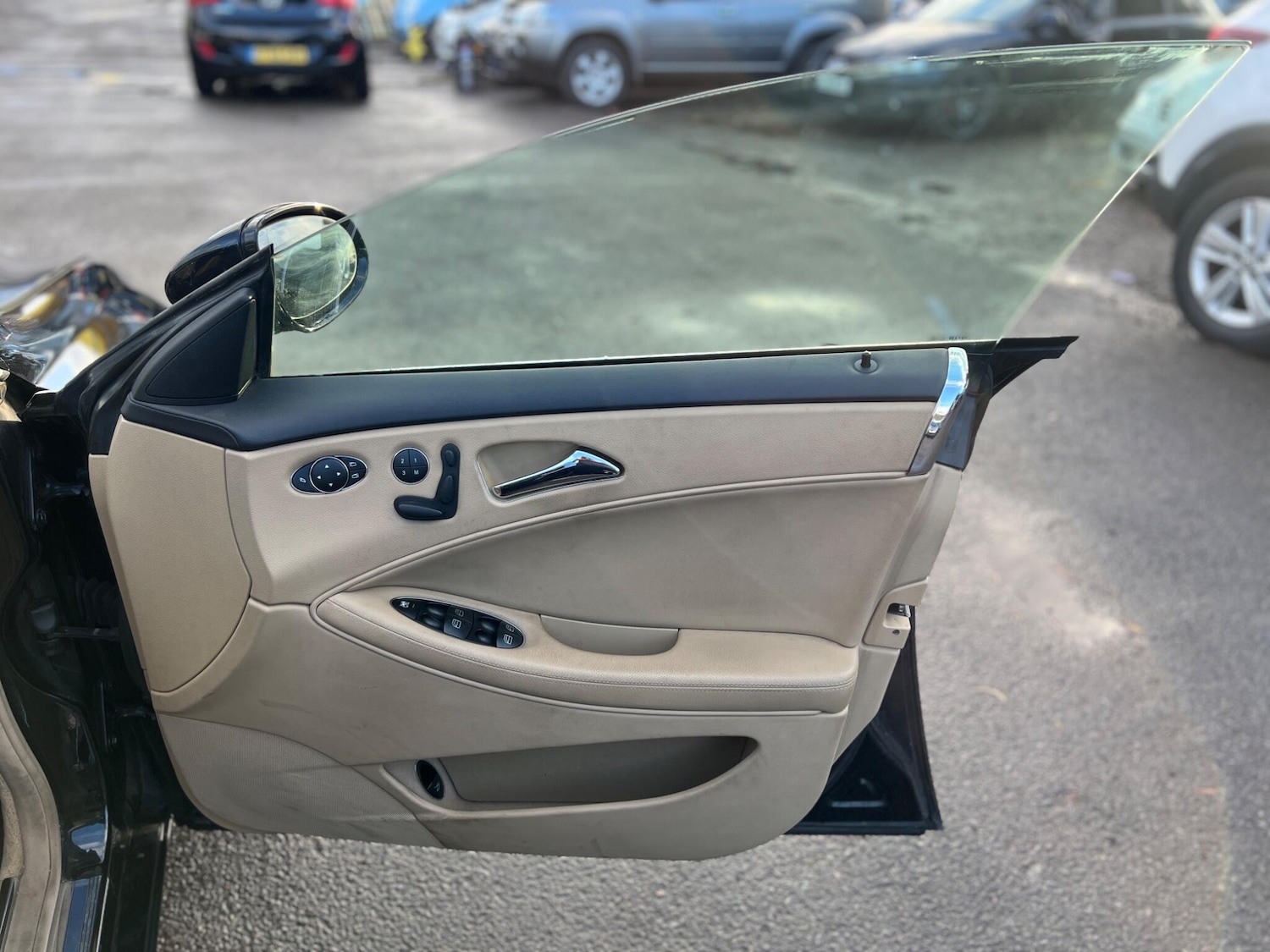 Used Mercedes-Benz CLS 2008 for sale - 76855662: Photo 17