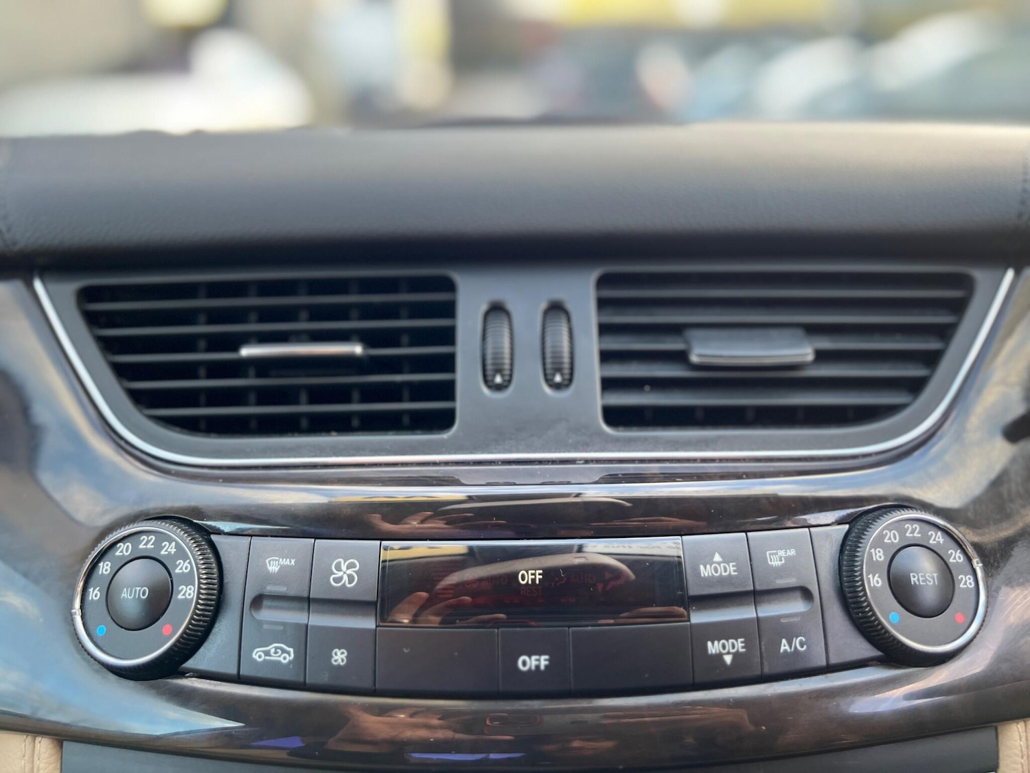 Used Mercedes-Benz CLS 2008 for sale - 76855662: Photo 26