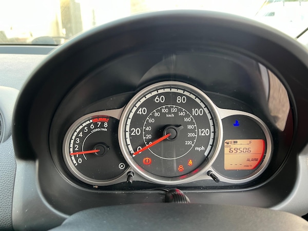 Used Mazda Mazda2 2014 for sale - 76136276: Photo 16