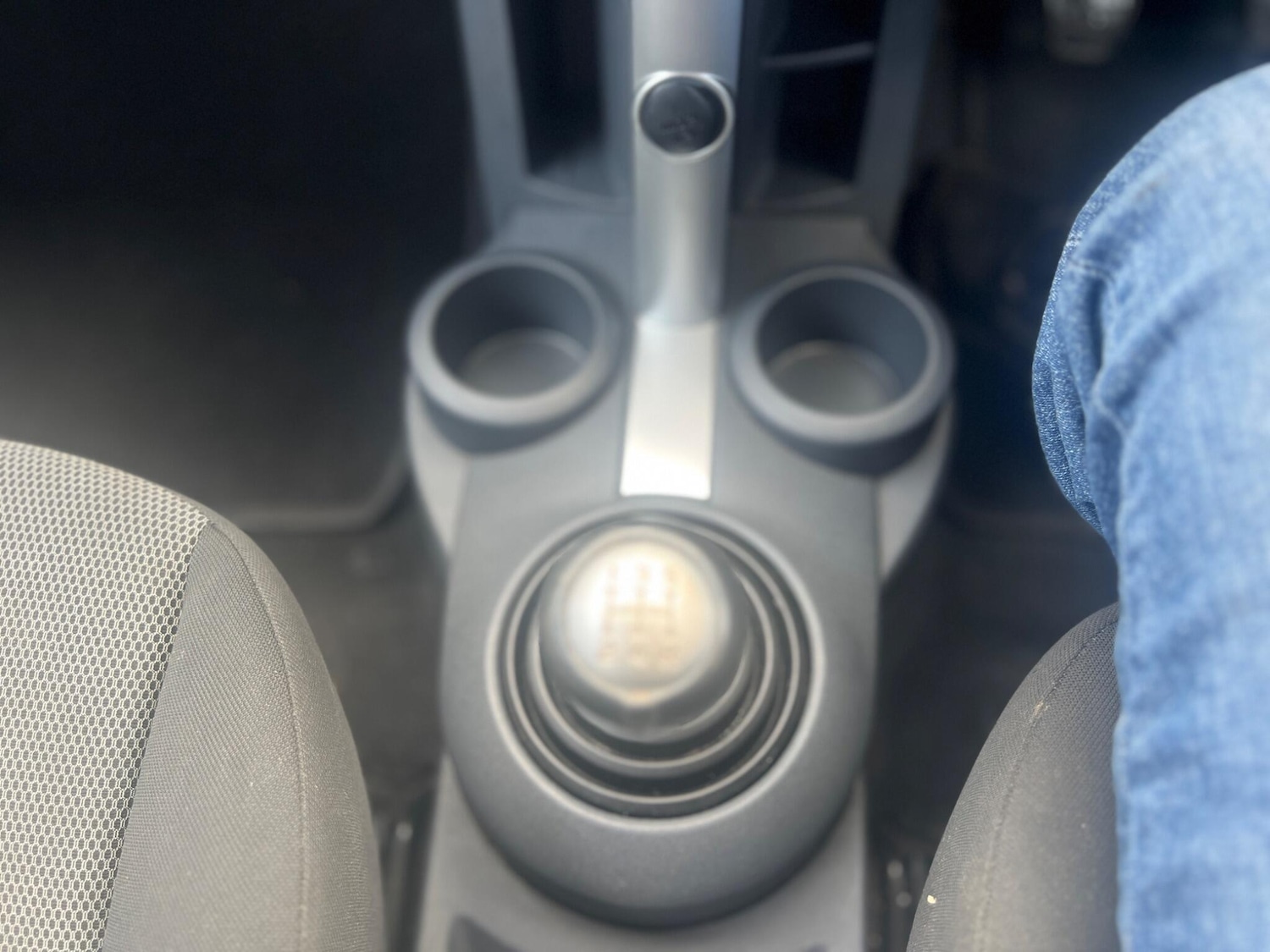 Used Mitsubishi Colt 2010 for sale - 77131025: Photo 30