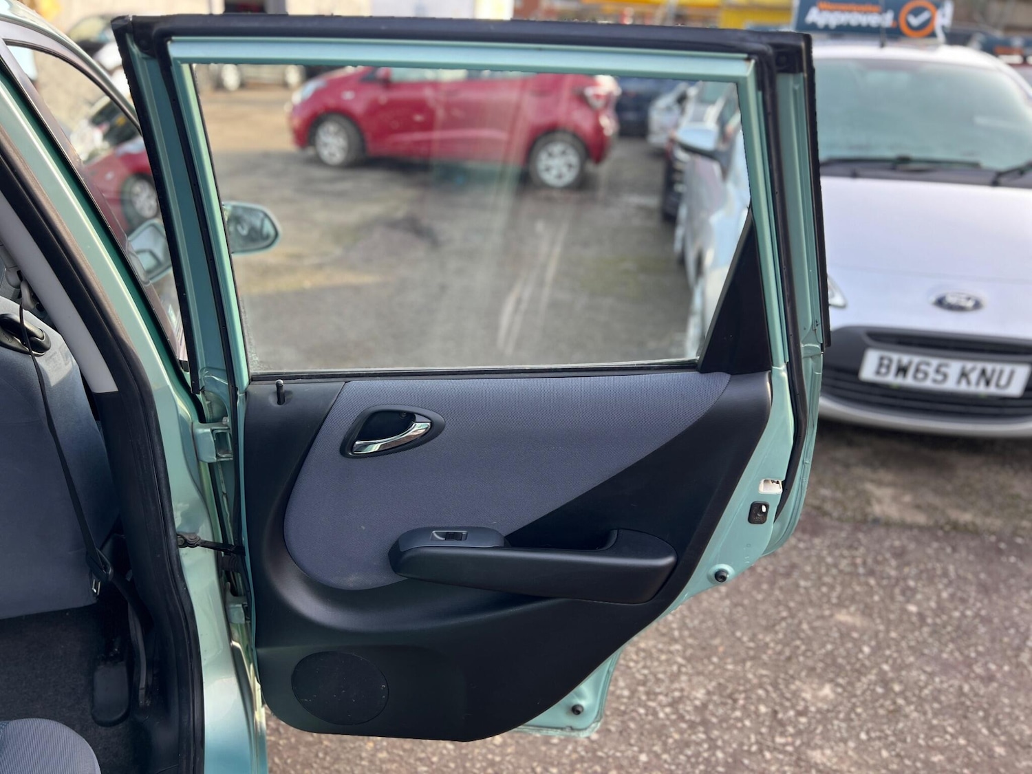 Used Honda Jazz 2004 for sale - 77559544: Photo 15