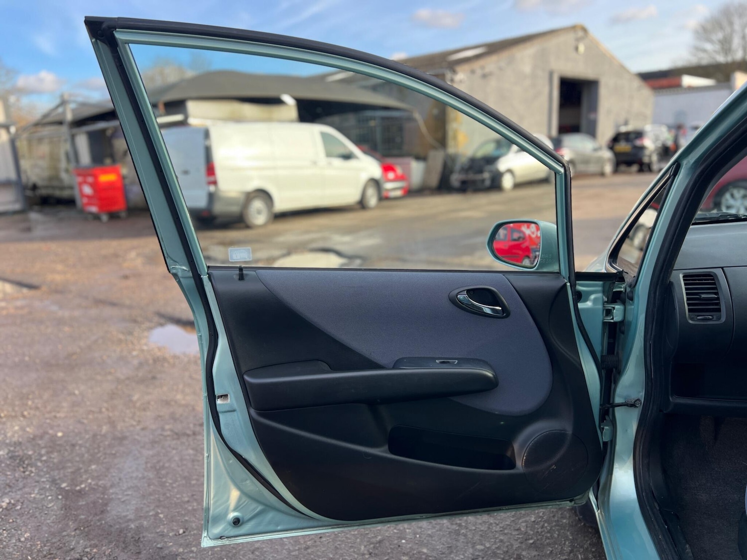 Used Honda Jazz 2004 for sale - 77559544: Photo 17