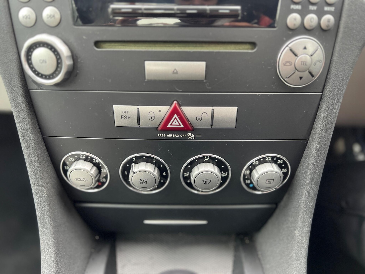 Used Mercedes-Benz SLK 2005 for sale - 77625668: Photo 22