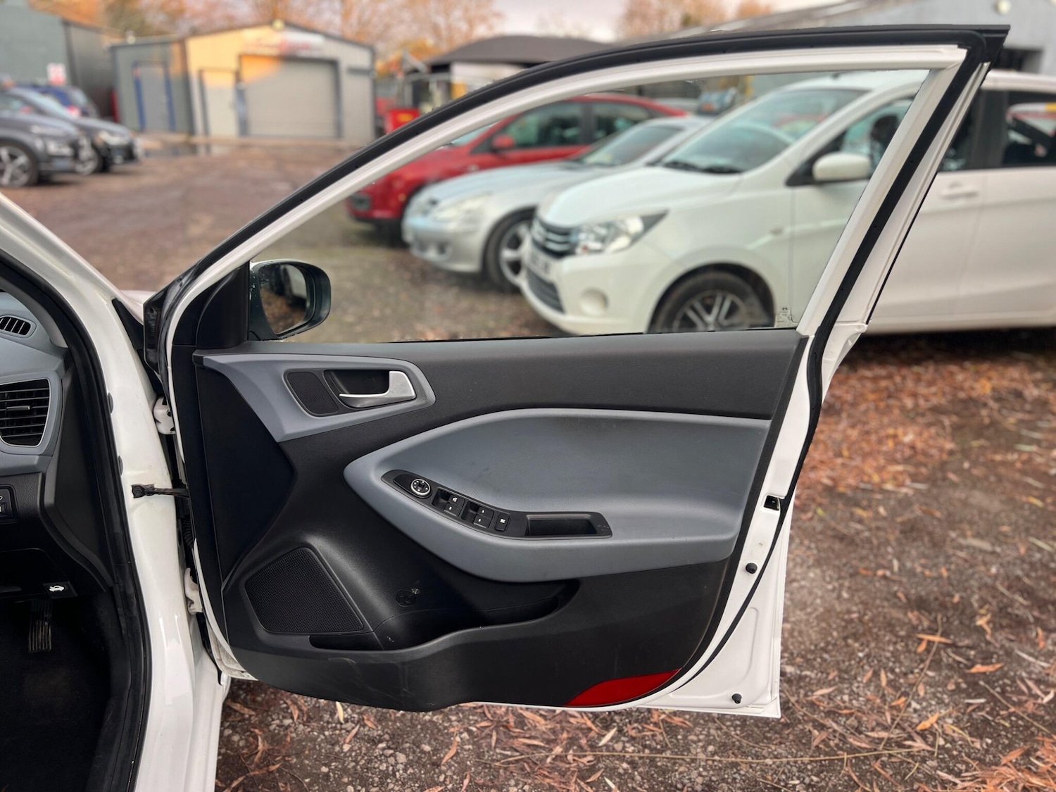 Used Hyundai i20 2016 for sale - 76658618: Photo 15