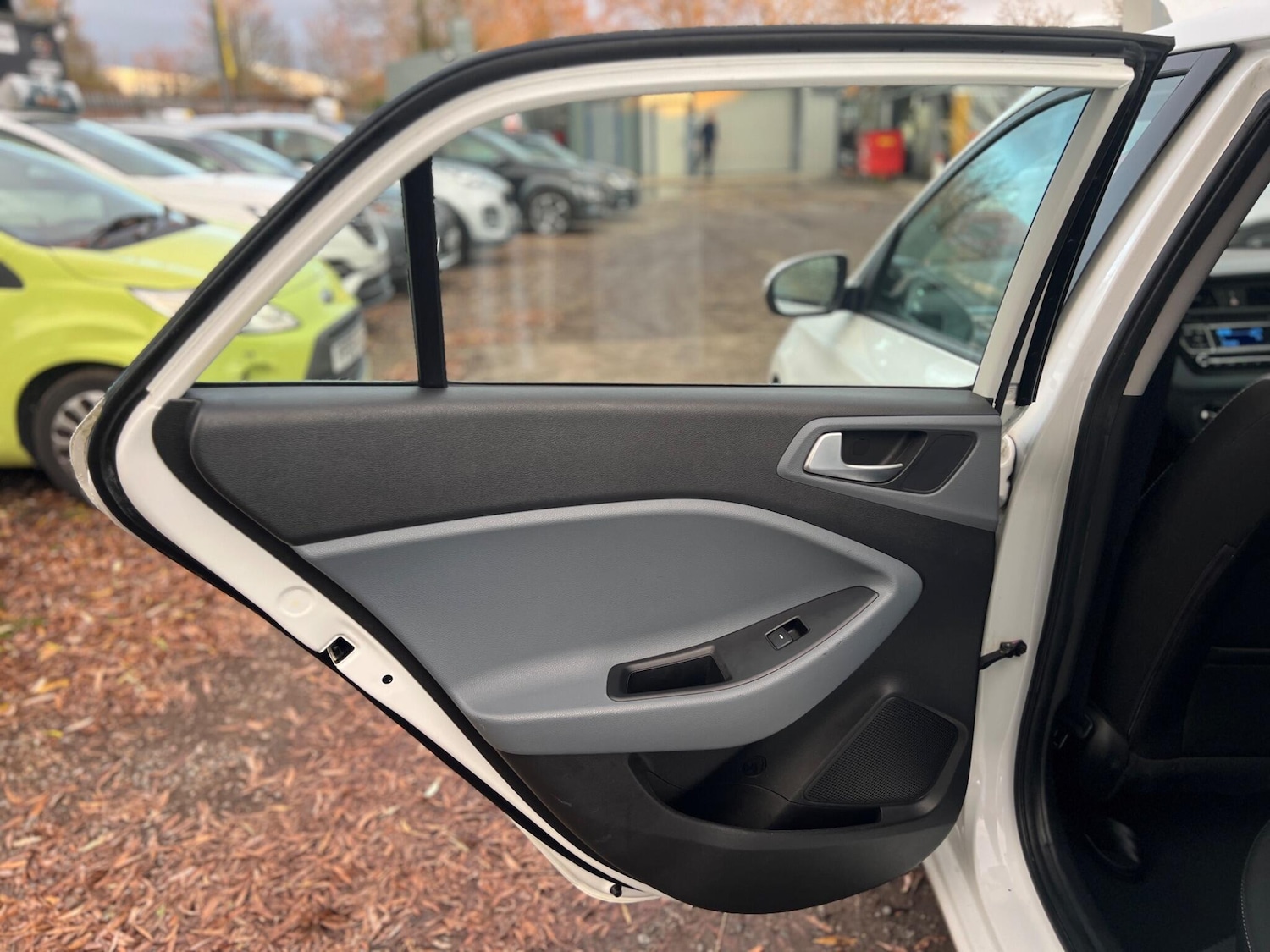 Used Hyundai i20 2016 for sale - 76658618: Photo 17