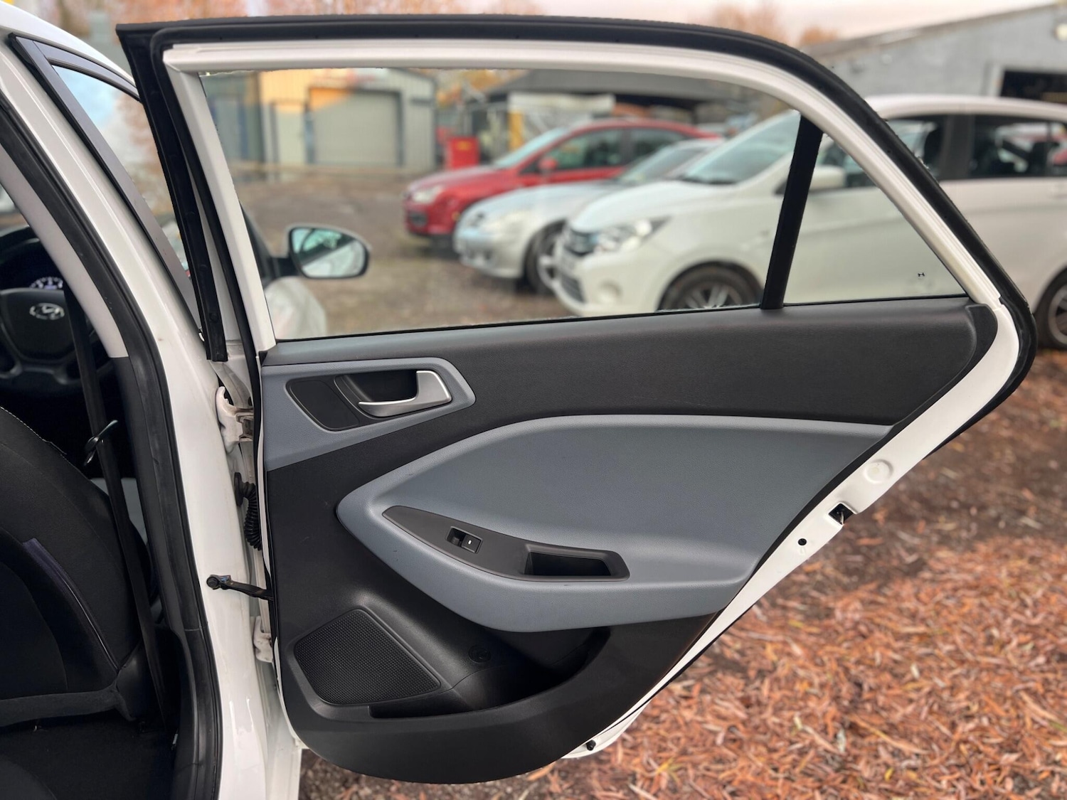 Used Hyundai i20 2016 for sale - 76658618: Photo 19