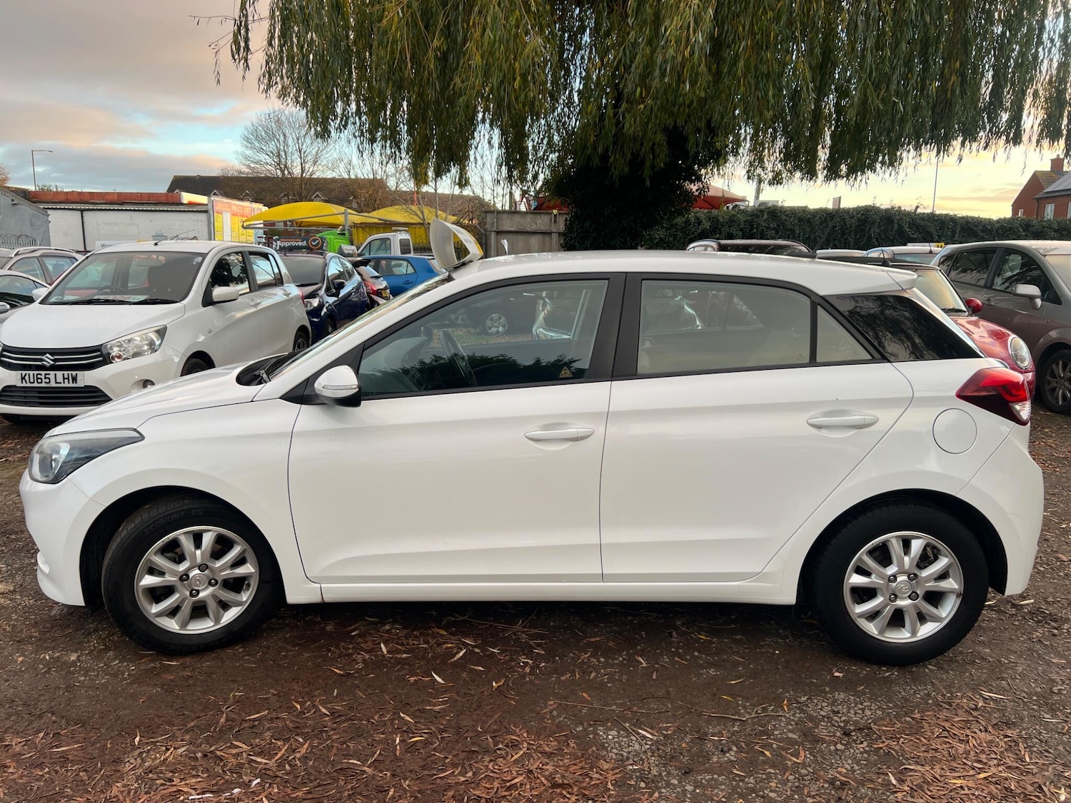 Used Hyundai i20 2016 for sale - 76658618: Photo 9