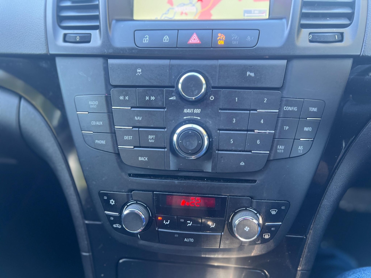 Used Vauxhall Insignia 2011 for sale - 78170893: Photo 29