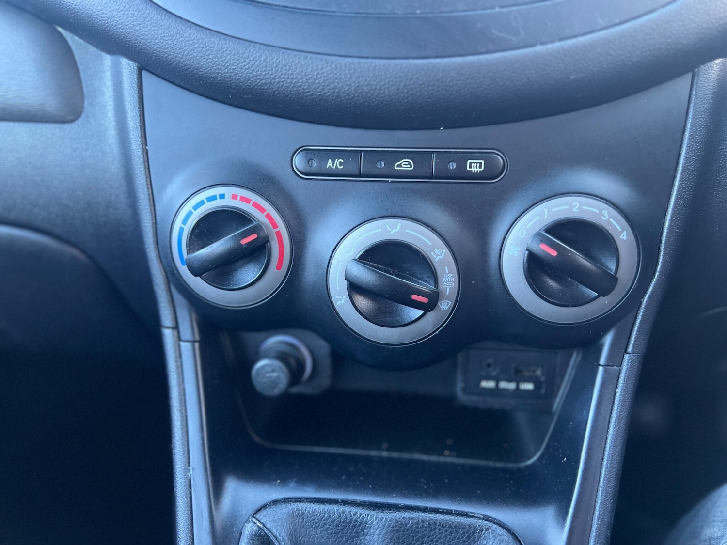 Used Hyundai i10 for sale - 77267876: Photo 31