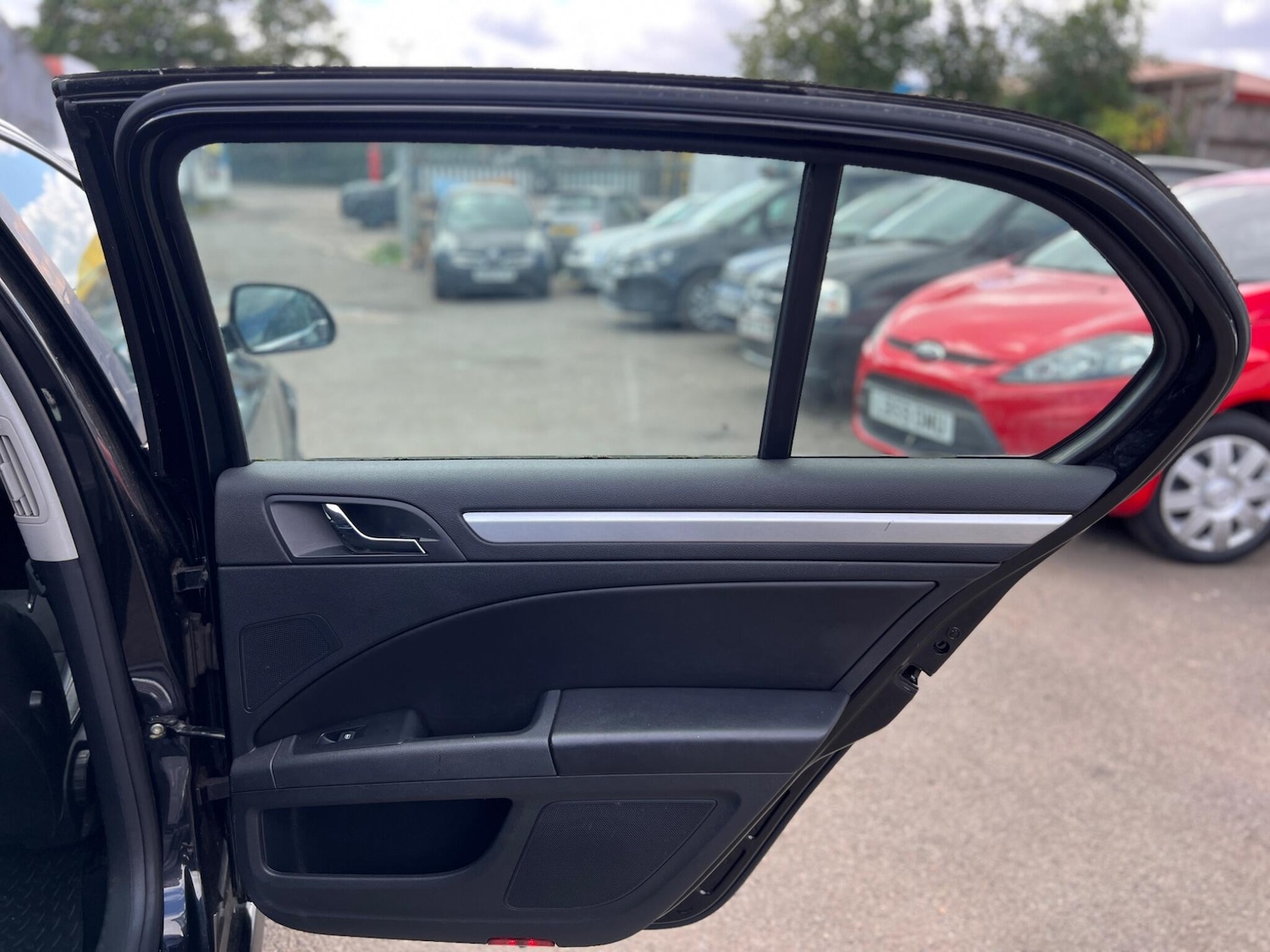 Used Skoda Superb 2015 for sale - 76612836: Photo 16