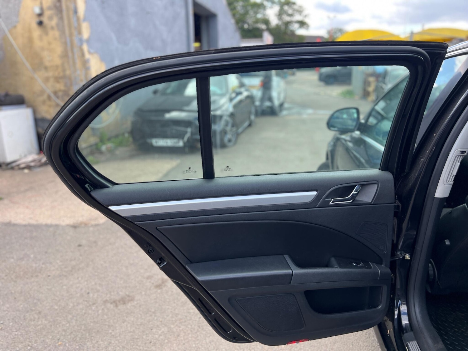 Used Skoda Superb 2015 for sale - 76612836: Photo 17