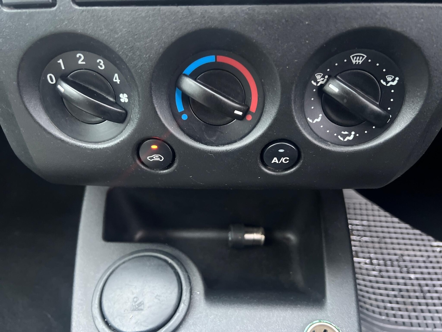 Used Ford Fiesta 2003 for sale - 77793513: Photo 25