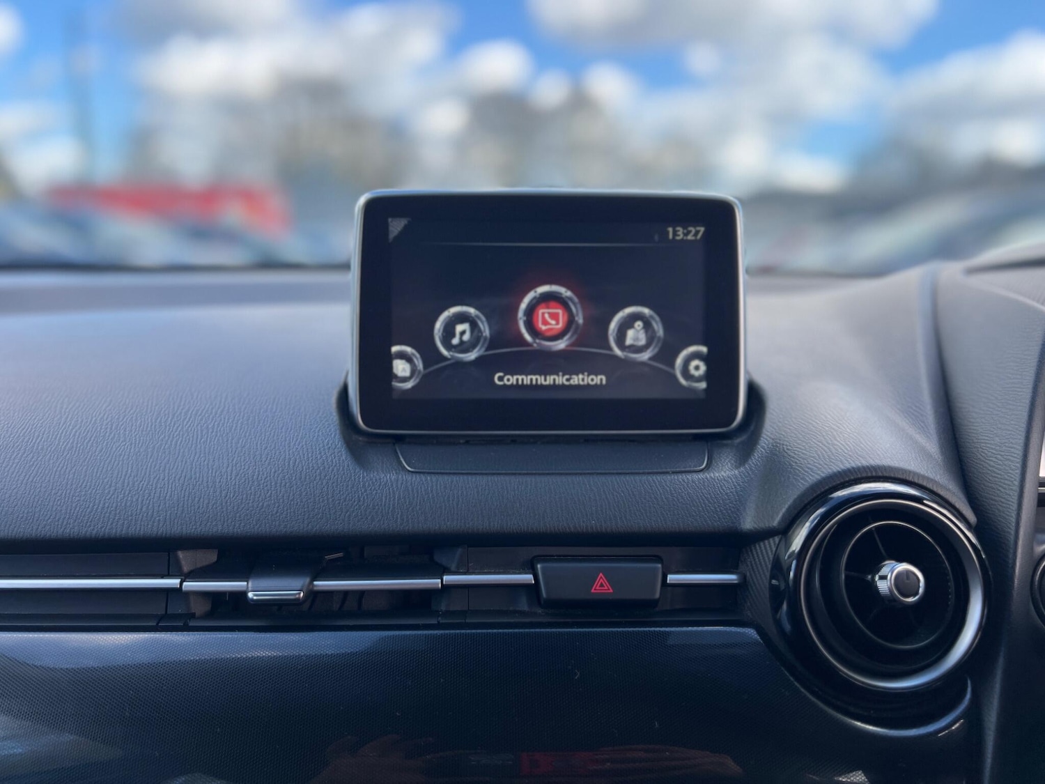 Used Renault Captur for sale - 77893120: Photo 21