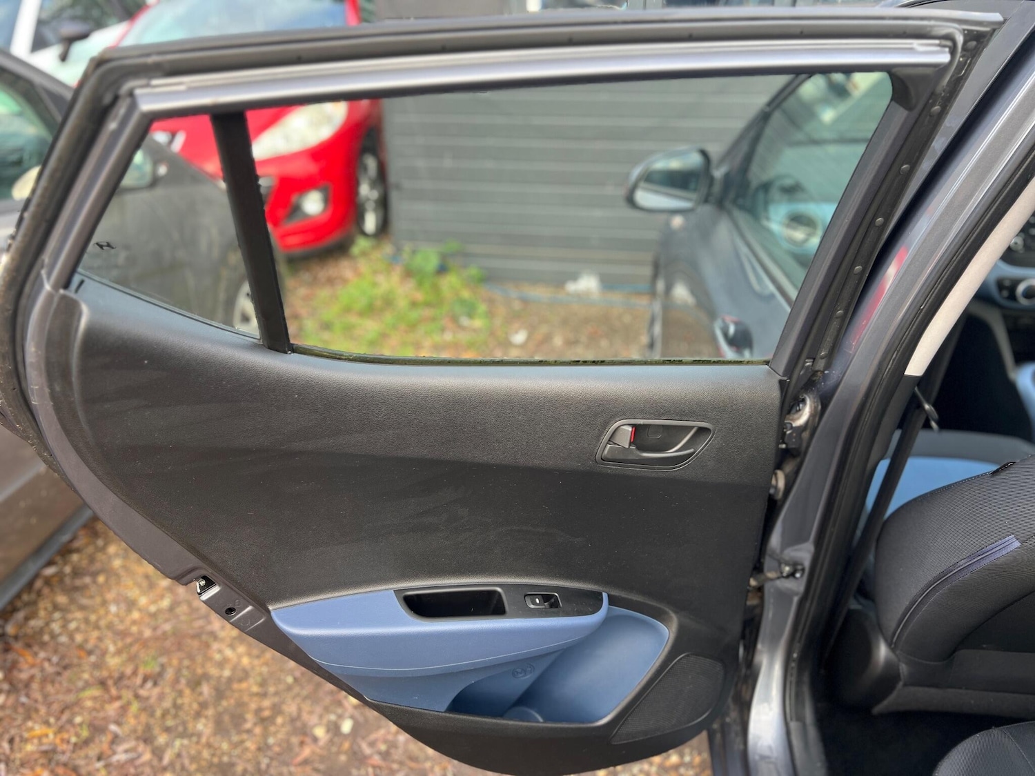 Used Hyundai i10 2014 for sale - 77050156: Photo 18