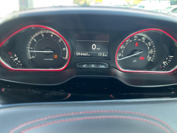 Used Peugeot 208 2017 for sale - 75646245: Photo 15