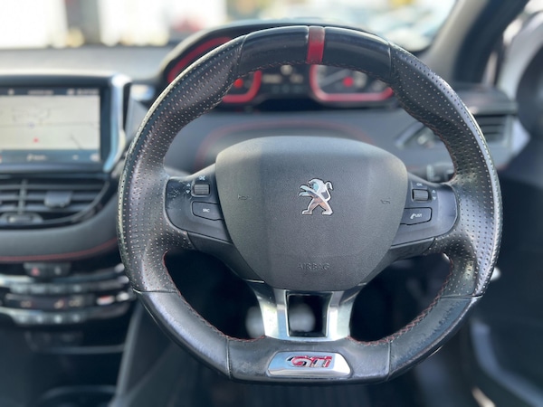 Used Peugeot 208 2017 for sale - 75646245: Photo 17