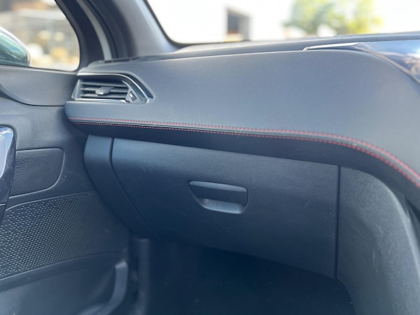 Used Peugeot 208 2017 for sale - 75646245: Photo 21