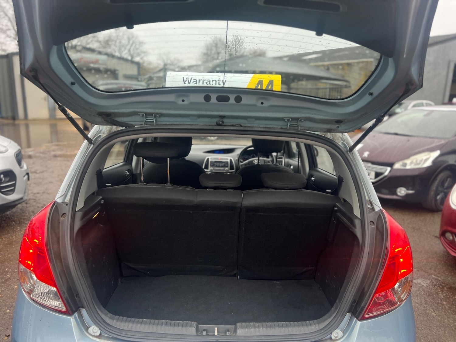 Used Hyundai i20 2014 for sale - 77291644: Photo 7