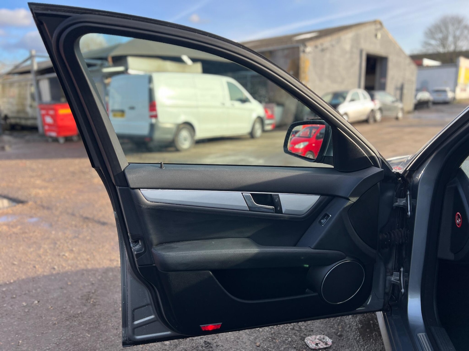 Used Mercedes-Benz C Class 2008 for sale - 77560004: Photo 16